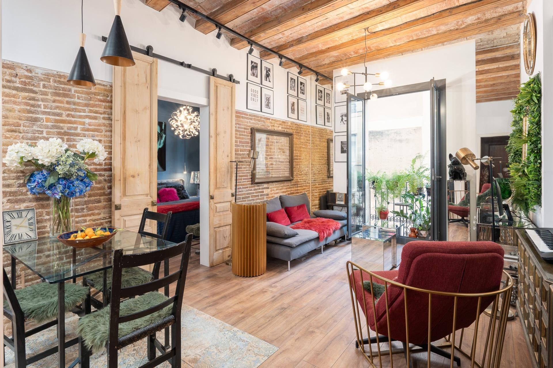 Wohnraum des Apartments im El Born